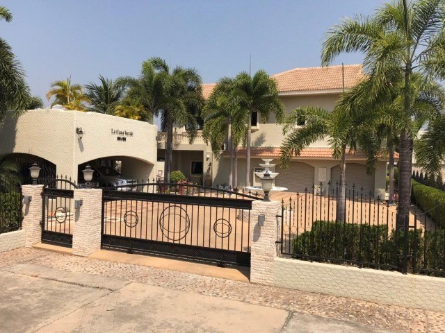 Santa Maria House Mabprachan Pattaya Real Estate Agent - 