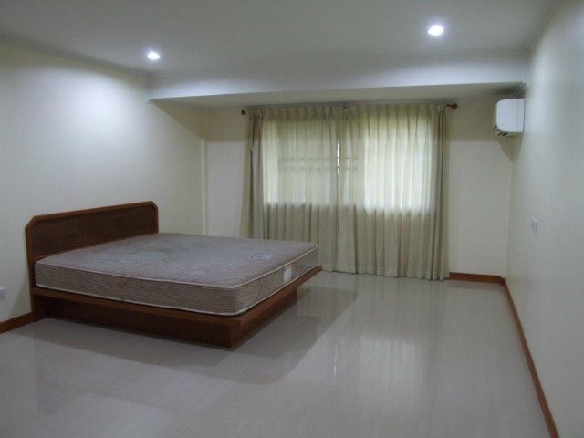 Townhouse for sale at North Pattaya - Town House - Pattaya North - Pattaya North