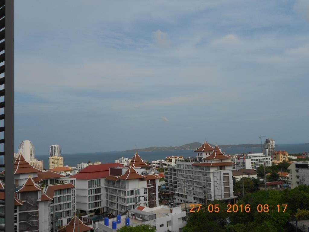 axis-condominium-Sea-view