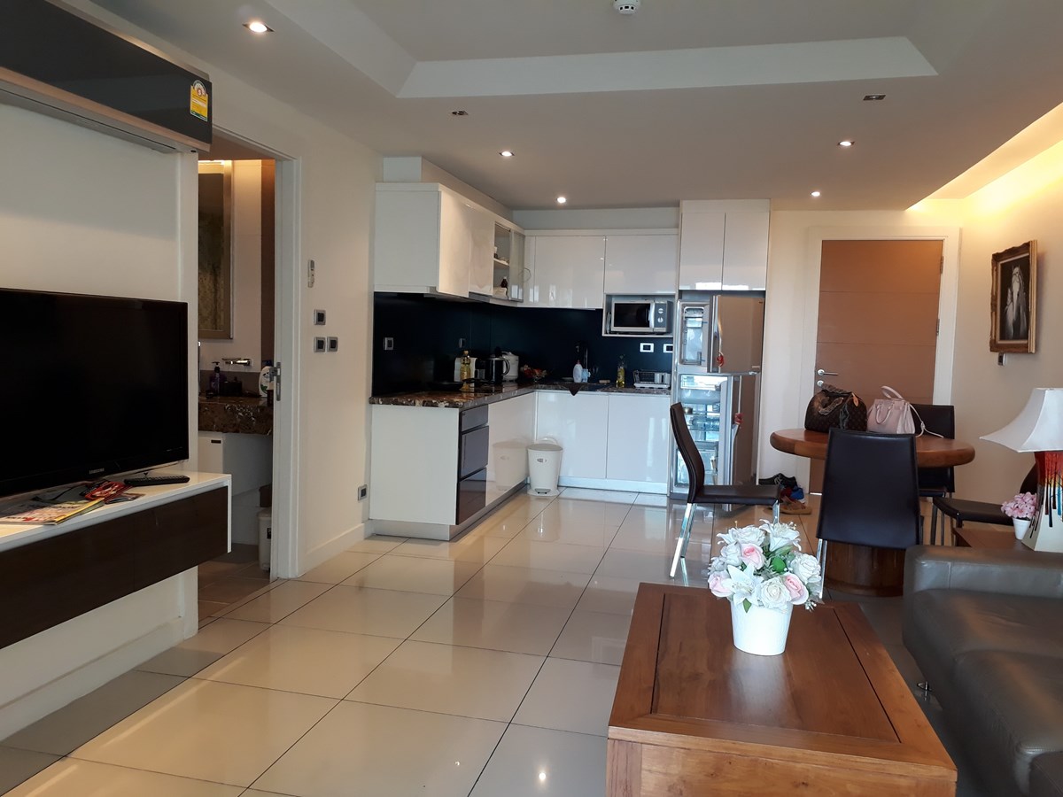 Sunset Boulevard Residence 1 Condominium Pratumnak Hill Pattaya