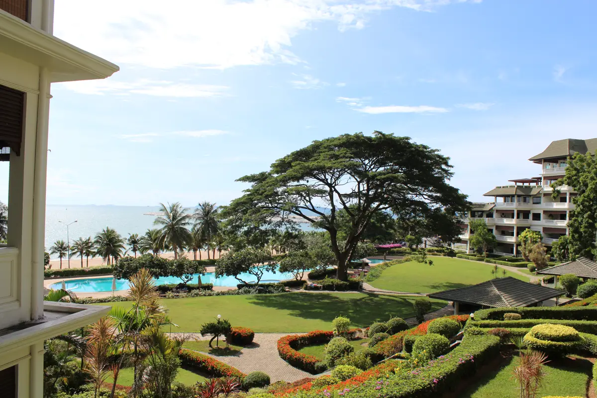 Baan Somprasong Condominium